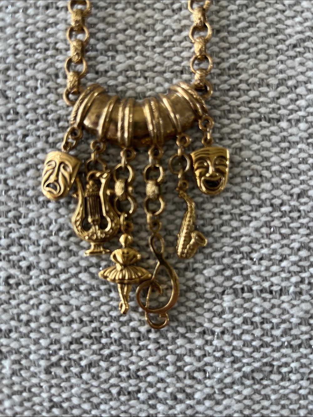 1928 Gold Performing Arts Charm Necklace Ballet Theater Vintage Jewelry Music - Picture 4 of 7